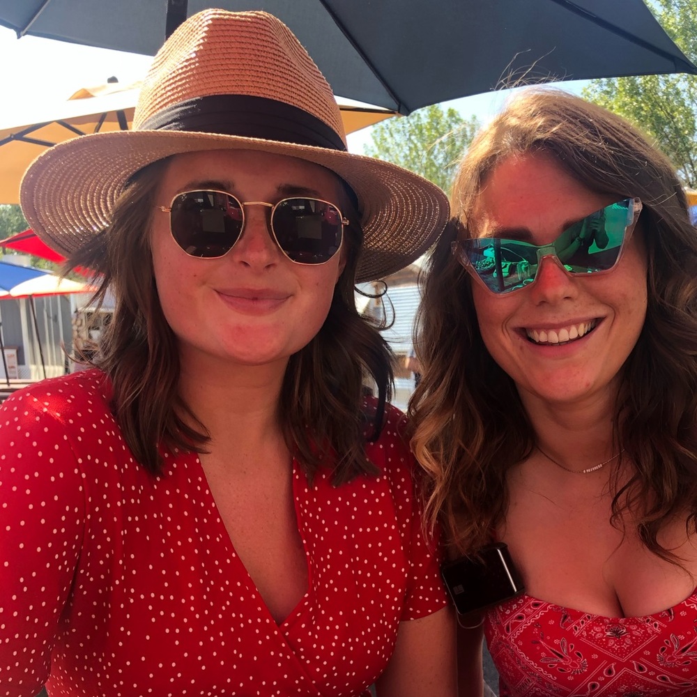 Meet your Posher, Charlotte